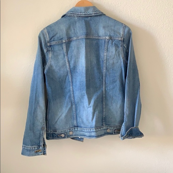 Levi’s Boyfriend Denim Trucker Jacket - Picture 2 of 3